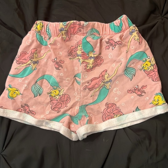 Disney Princess Ariel short and T-shirt set size 5 great condition - Picture 5 of 9